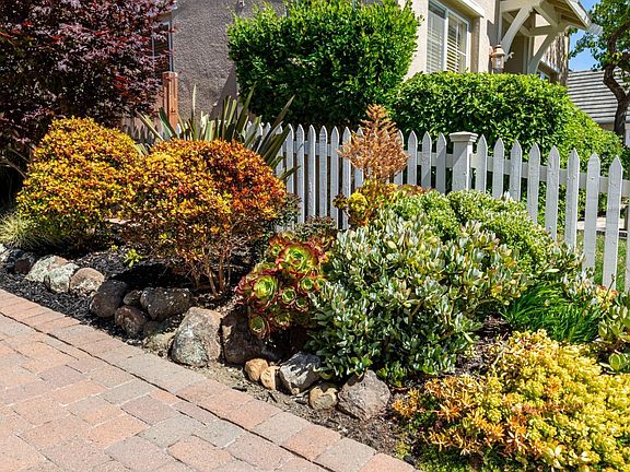 4th image of 4172 Summer Gate Avenue