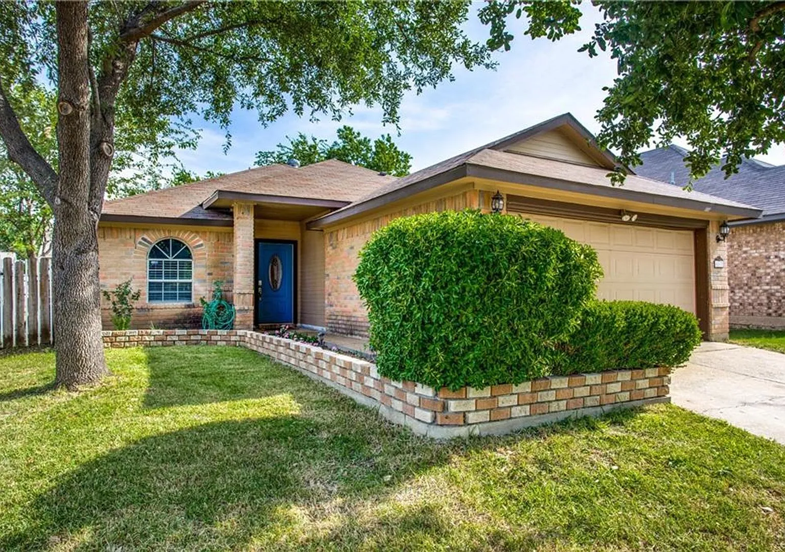 Beautiful Three Bedroom Home In Fort Worth Coming Soon!! — Photo 1