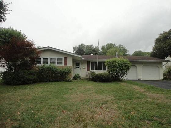 1st image of 1324 Lynn Dr