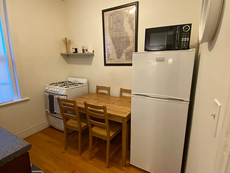 80 Gordon Street — Photo 7
