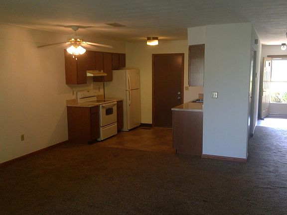 2nd image of 2387 N Knoll Dr