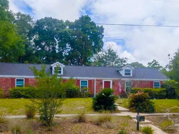 3965 Lynn Ora Dr, Pensacola, FL 32504