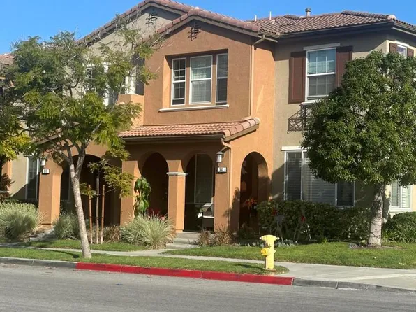 341 American River Ct, Oxnard, CA 93036