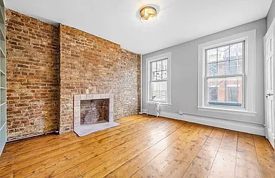 Rented by R New York