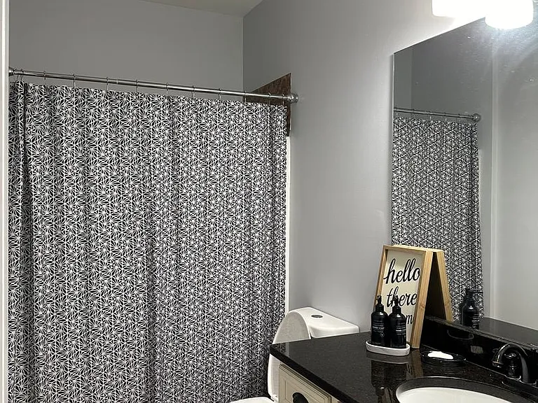 1089 Garnet Dr — Photo 11
