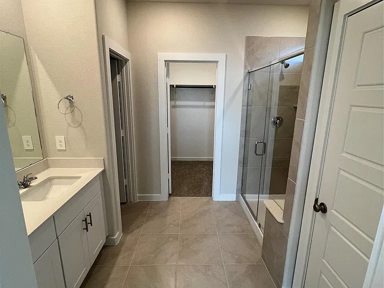 1709 Cayden Oak Ln — Photo 6