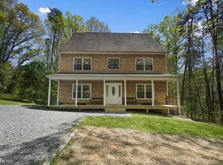 1213 Magothy Rd, Pasadena, MD 21122