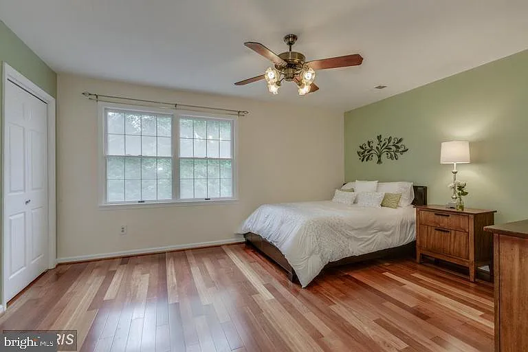 5820 Silchester St — Photo 18