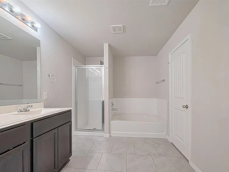 3010 Veeder Pass Ln — Photo 33