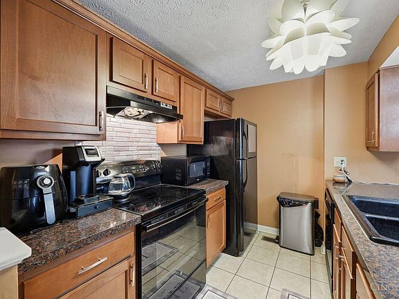 5th image of 9570 Stateland Ct