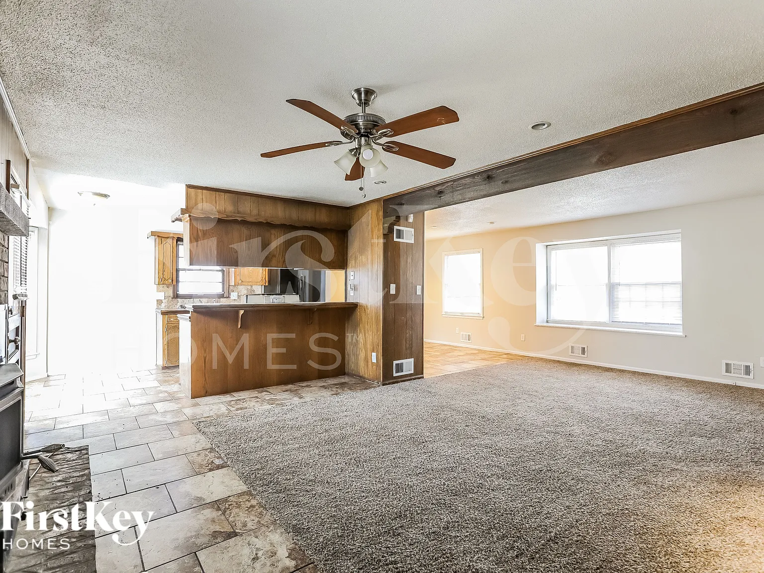 4 bed, 2.0 bath, 1402 sqft, $1,980 — Photo 4