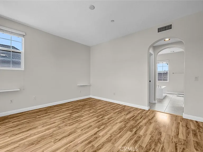 755 S Melrose St — Photo 28