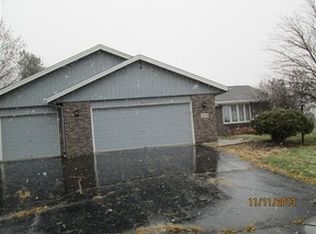 2688 Karr Rd, Belvidere, IL 61008