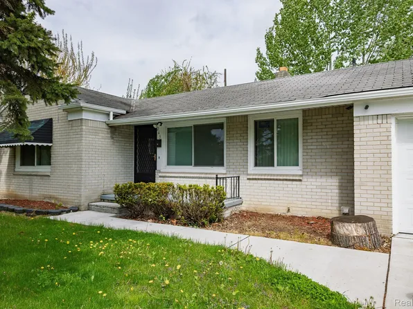 245 BROADWAY Street, Mt Clemens, MI 48043