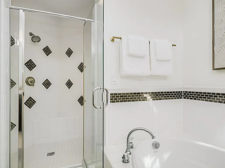 409 N Cedros Ave — Photo 19