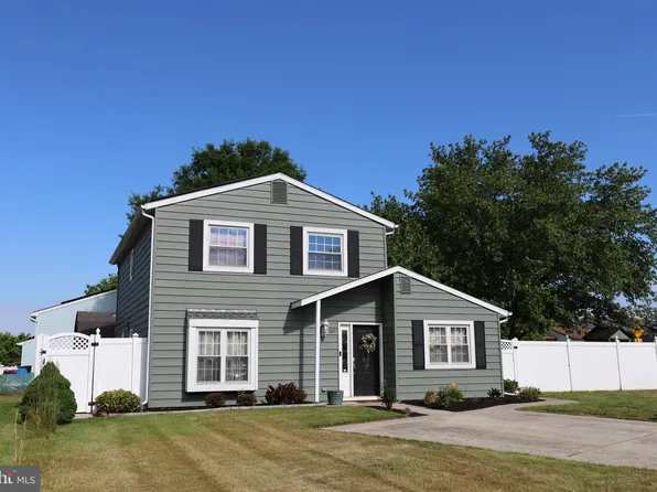 147 Harvest Rd, Logan Township, NJ 08085