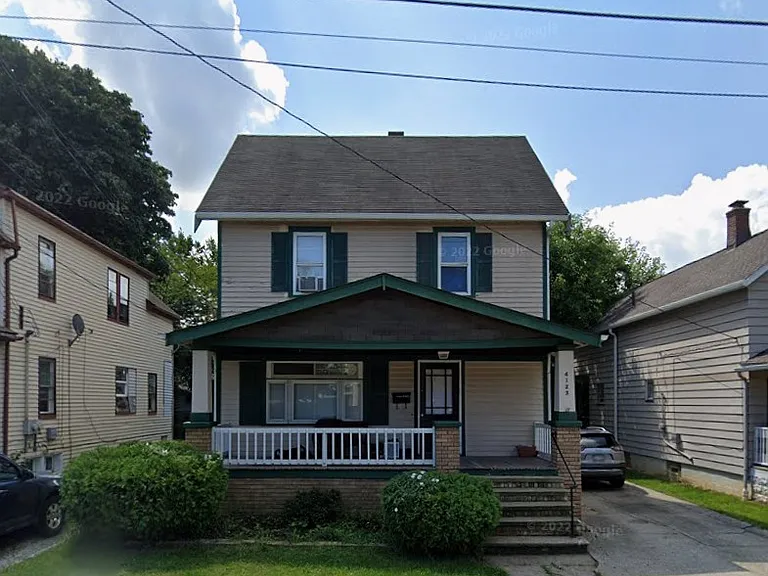 4123 Stickney Ave — Photo 2