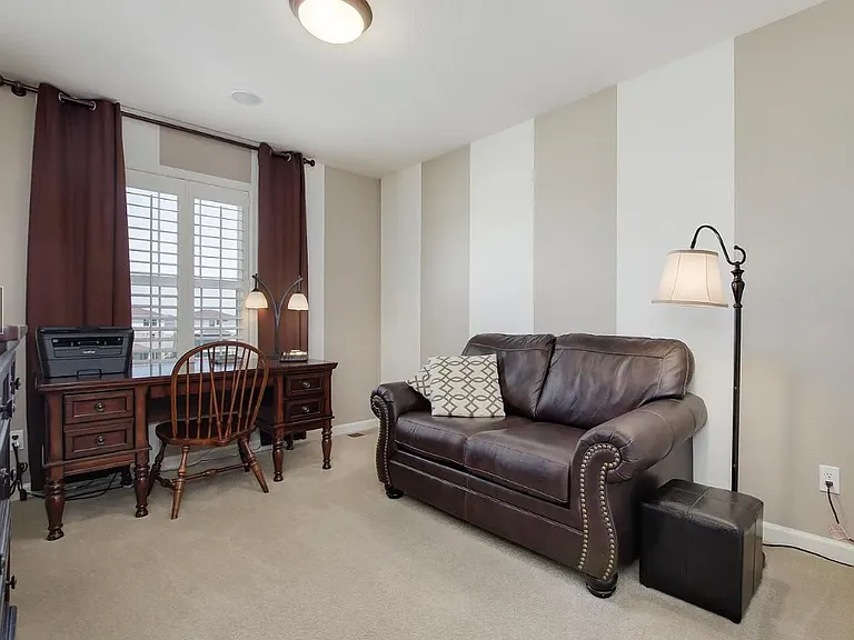 3130 Black Canyon Way — Photo 16