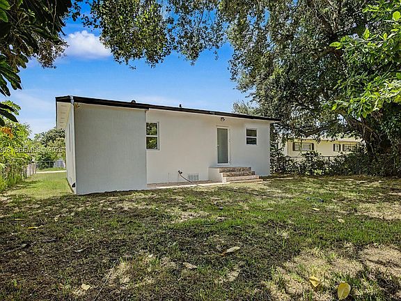 5th image of 1785 NW 52nd St