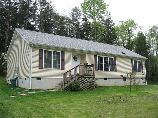 1st image of 138 Redbud Dr