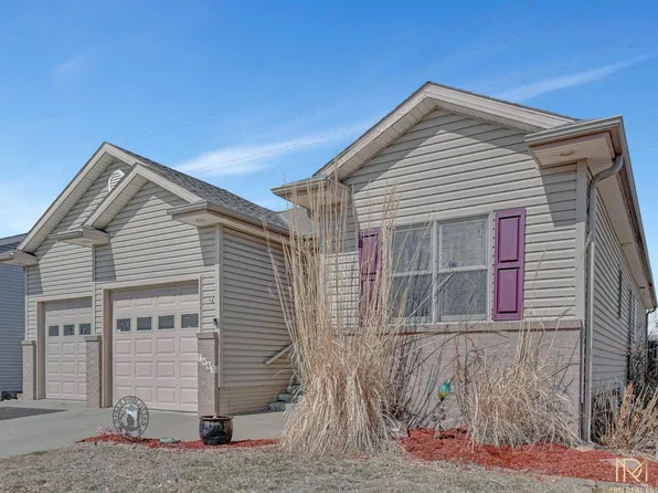 7463 Whitewater Ln, Lincoln, NE 68521