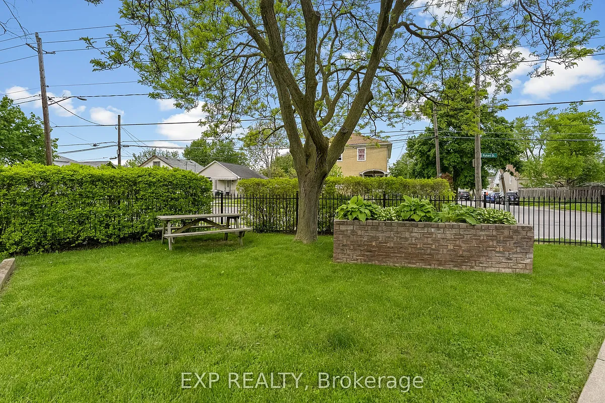 Building Photo - 41 Rykert St #406
