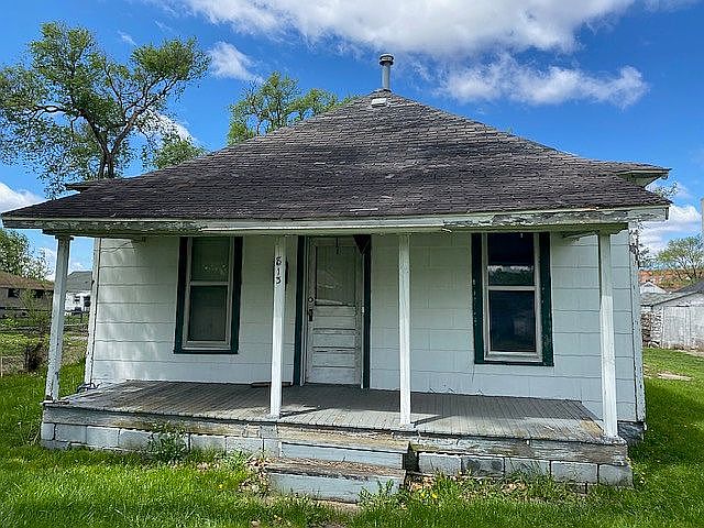 2nd image of 813 N 13th St