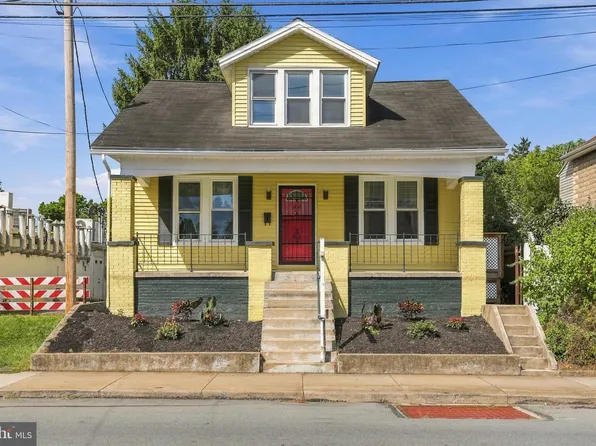 625 S 2nd St, Chambersburg, PA 17201