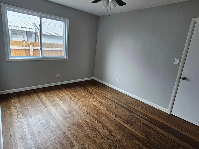 6322 E Eastwood Ave — Photo 8
