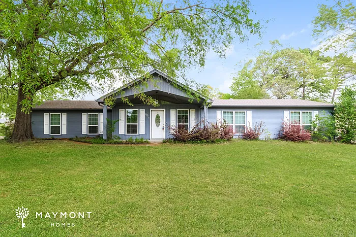 2510 Eagle Run — Photo 1