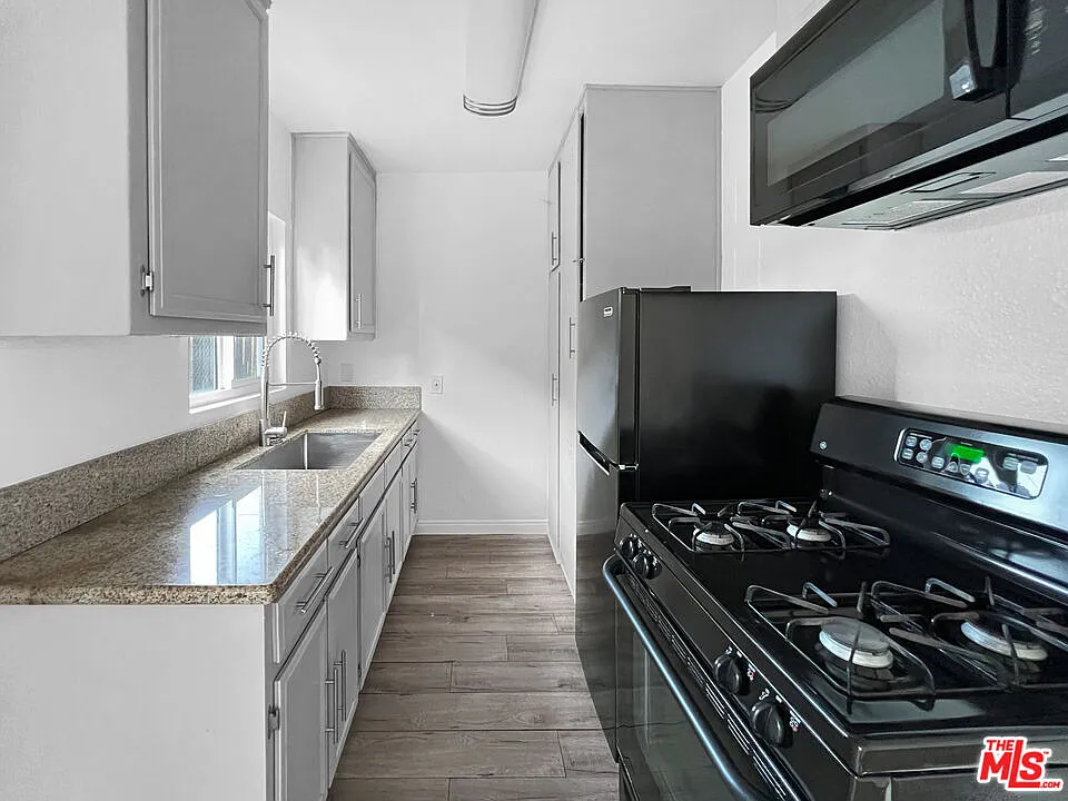1 bed, 1.0 bath, 600 sqft, $2,300 — Photo 4