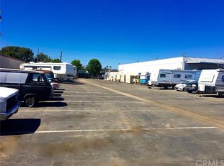 975 W 18th St, Costa Mesa, CA 92627