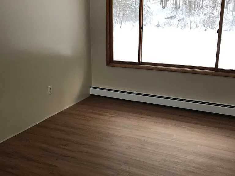 994 Peru Rd — Photo 23