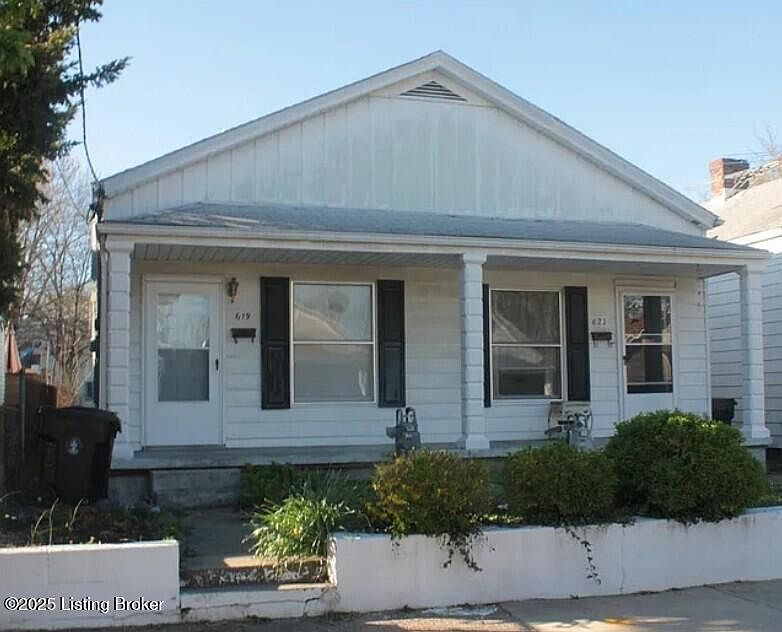 1st image of 619 Lynn St
