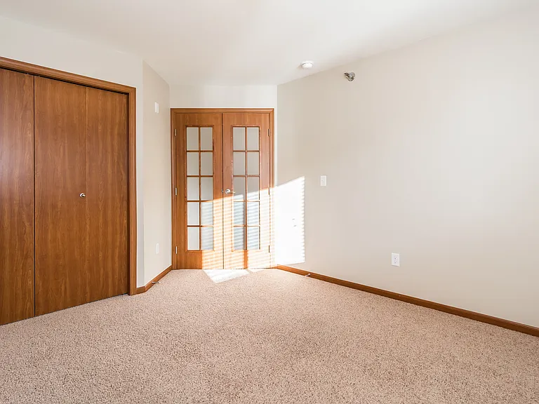 Sterling Pointe — Photo 11
