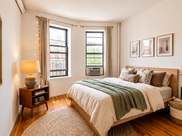 234 E 14th St APT 5C, New York, NY 10003