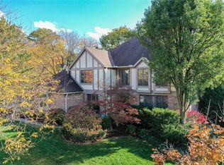 17495 Hampton Pl, Strongsville, OH