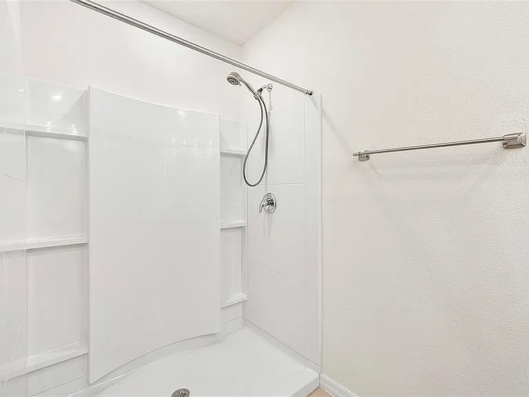 1523 Glen Grove Loop — Photo 17