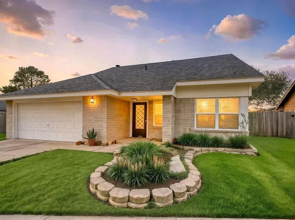 9122 Cypress Square Dr, Spring, TX 77379