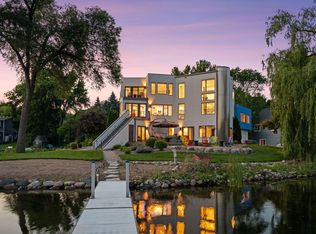 9235 Lake Riley Blvd, Chanhassen, MN 55317