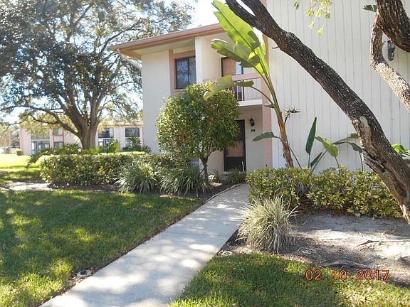 2nd image of 131 Lakeview Way #5