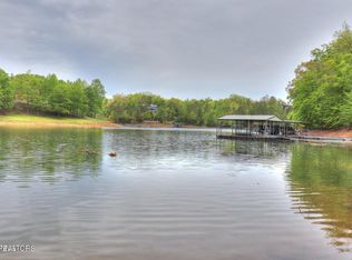 427 Mountain Shores Rd, New Tazewell, TN 37825