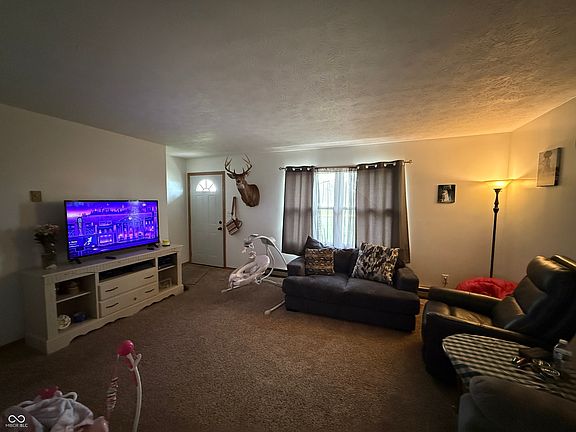 2nd image of 5470 N Base Rd