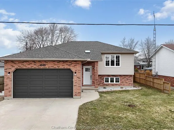 446 John St, Saint Clair, ON N0P 2B0
