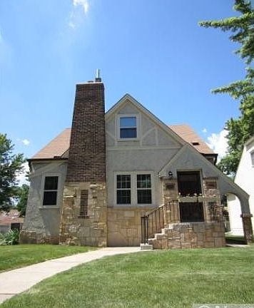 4th image of 4359 Sheridan Ave N