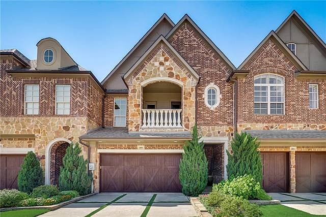 1st image of 2809 Creekway Dr