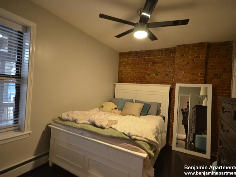 60 Florida St #2 — Photo 16