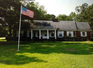 7821 Holly Springs Church Rd, Williamston, NC 27892