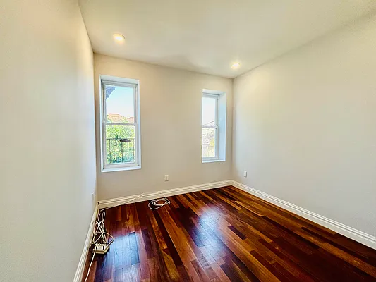 Rented by GROOME REALTY LLC | media 23