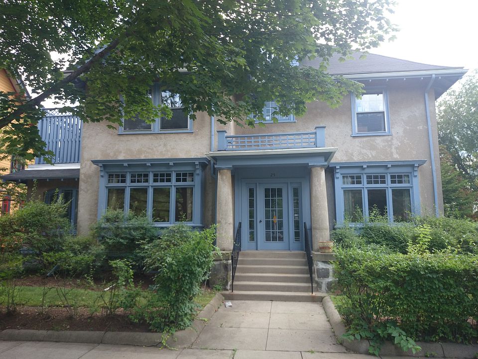 2nd image of 25 Crowninshield Rd